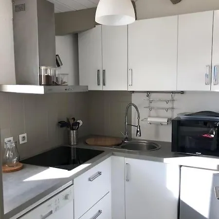 Apartment St Martin With Aircon, Car Park & Swimming Pool Across Street,access To Shared Garden Area *